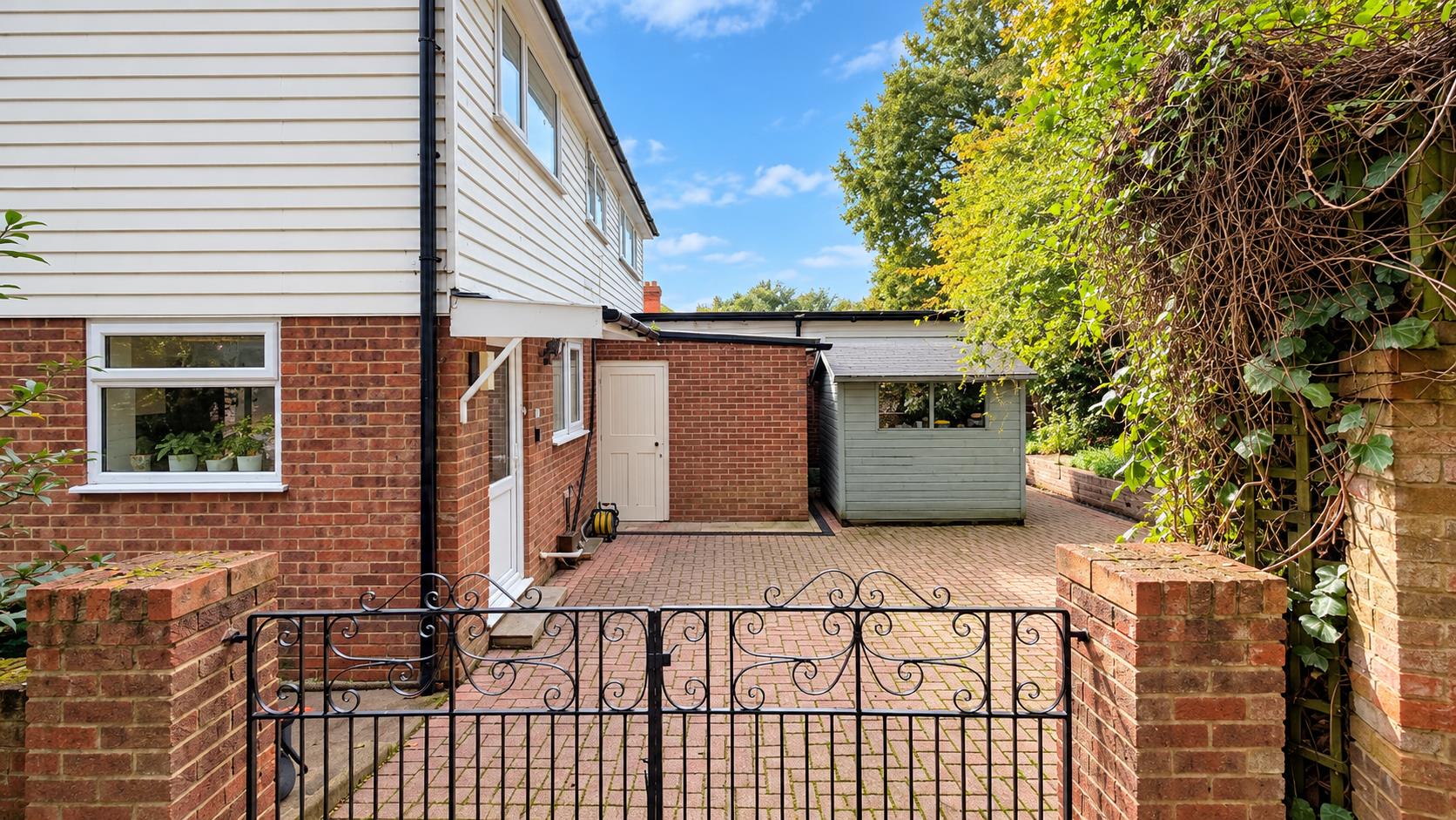 Elphinstone Road, Hastings